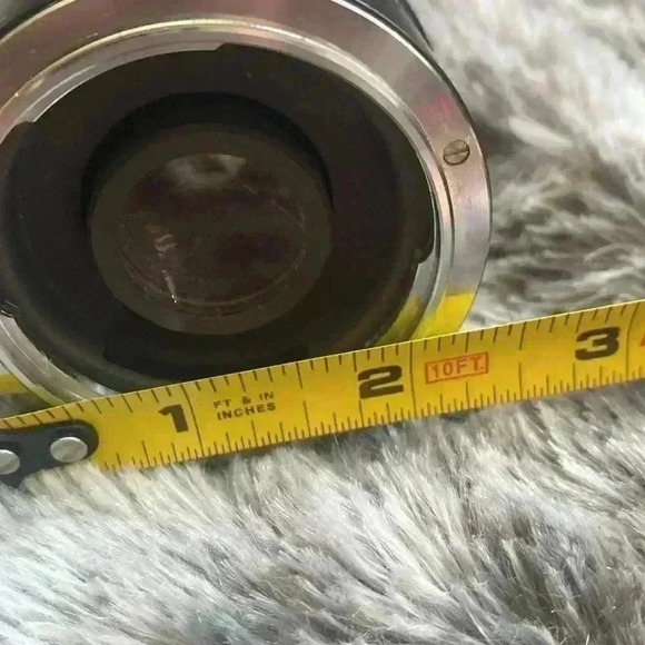 Canon EX 35mm 1:3.5 Lens with case - Picture 15 of 16